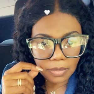 Meet your Posher, Jacquelyn